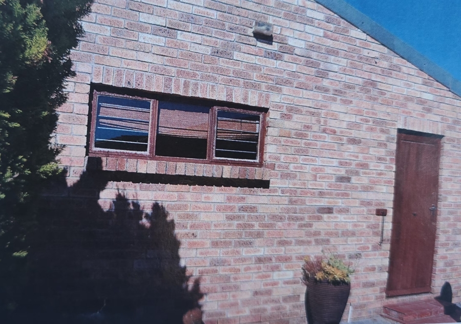 3 Bedroom Property for Sale in Forest Hill Eastern Cape